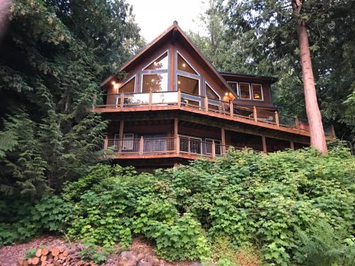 Maple Falls Casa | Silver Lake 7 - Unsurpassed lakefront views from this spectacular pet-friendly
