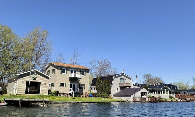 Perry Casa | Silver Lake, NY - Lakeside Retreat: 2025 Fall Dates Available!!!
