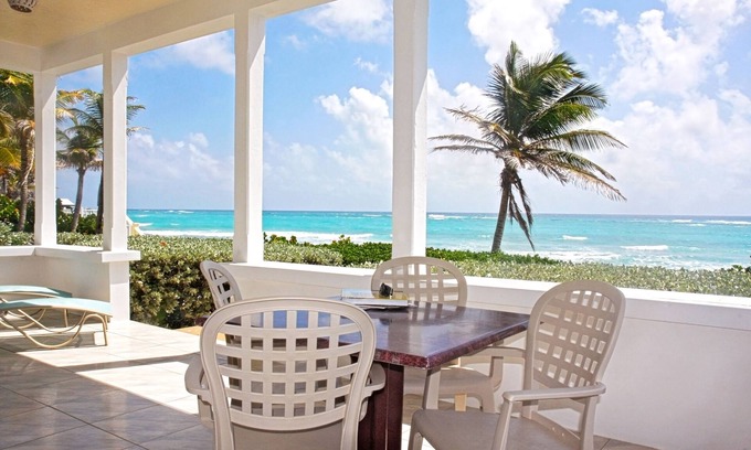 Silver Sands Casa | Silver Sands Beach Villas are Great for Family-friendly Activities & Surfing