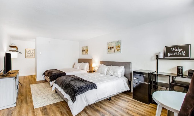 Westport Casa | Silver Sands - Room 12