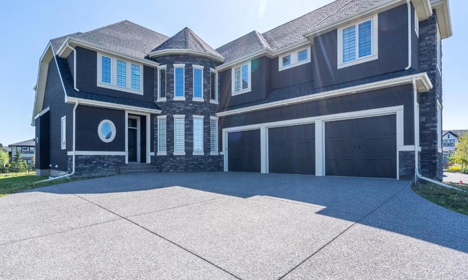 Silverado Villa | Silverado Presidential Mansion by Spruce Meadows