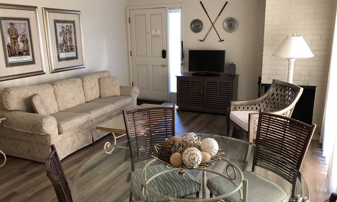Napa Condominio | Silverado Resort Prime Location, Lovely Condo!