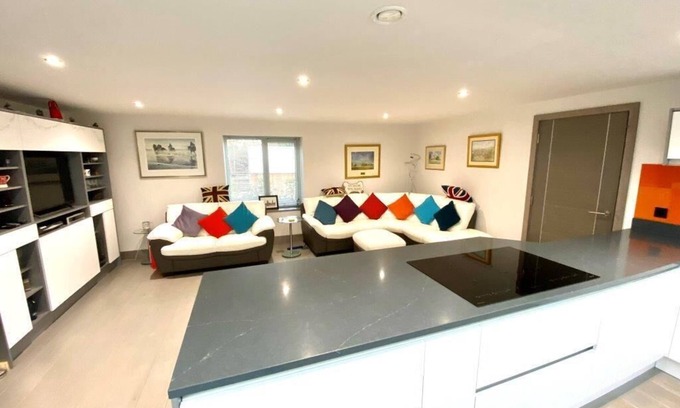 Frilford Casa | Silverwood Holiday Retreat - 20 mins from Oxford, Cotswolds within easy reach
