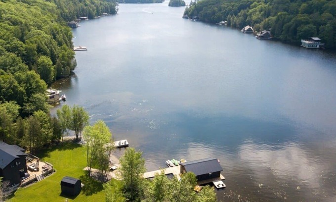 Rosseau Casa | Silverwood - Lake Rosseau discount for July & August 2025!