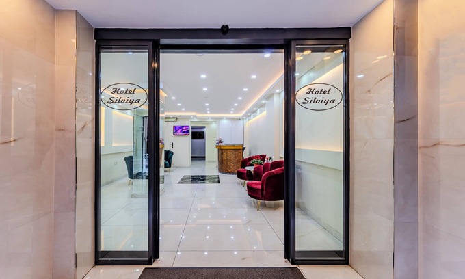 Asmali Mescit Hotel | Silviya