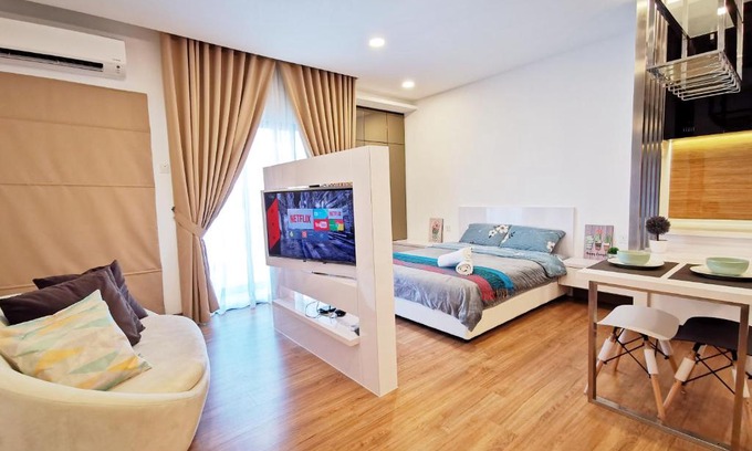 Seri Kembangan Apartamento | Simfoni Balakong Internet & Netflix Designer Studio