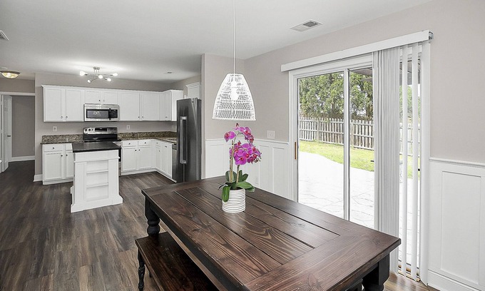 Huntersville Casa | SIMPLE. CLEAN. RUSTIC. LUXURY.