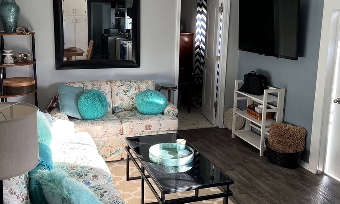 Snow Hill Casa | Simple & Cozy