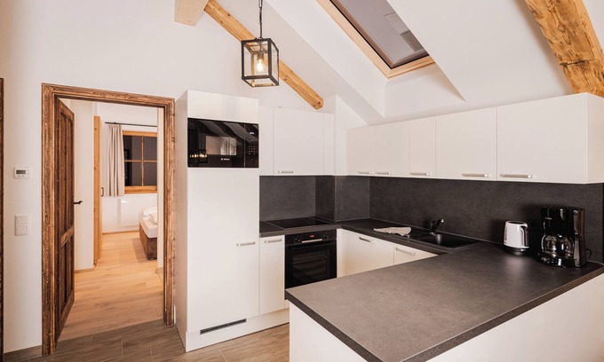 Weisspriach Apartamento | Simply enjoy the Almdorf Omlach - attic apartment with balcony