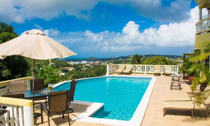 Marisule Apartamento | Simplemente celestial! Gran apartamento de dos dormitorios con cocina y gran piscina