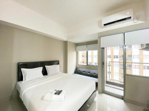 Duren Sawit Apartamento | Simply Studio Room Gateway Park LRT City Jatibening Apartment By Travelio