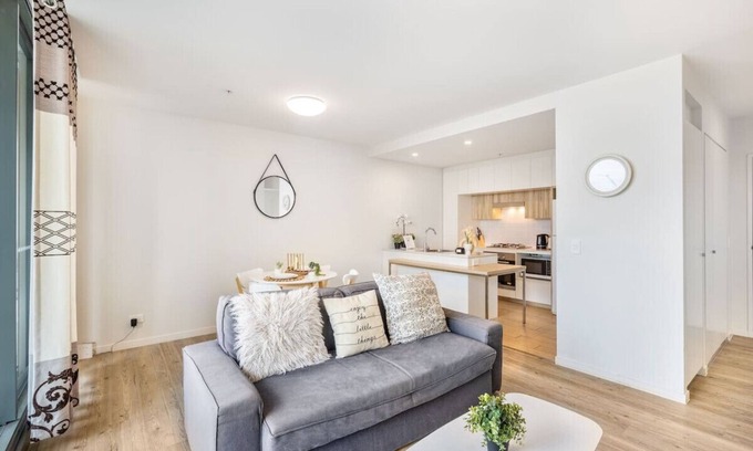 Hamilton Apartamento | Simply stunning! Riverside 1BR apt @Hamilton