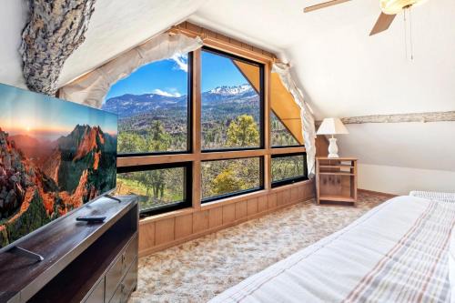 Ridgway Casa | Singer Cabin 1