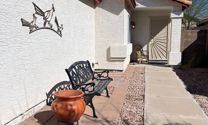 Deer Valley Casa | Single bedroom in a charming house in fabulous Phoenix with WiFi, AC, & more!