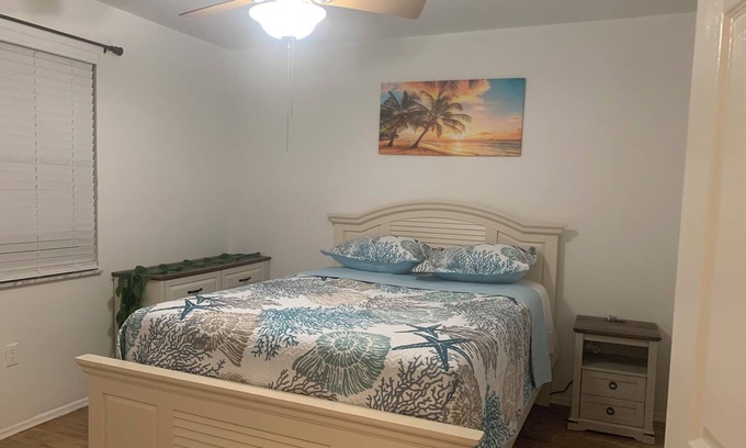 Cocoa Casa | Single Female only