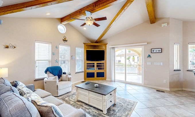 Port Isabel Cabaña | Single-level waterfront retreat with a furnished patio, AC, & washer/dryer