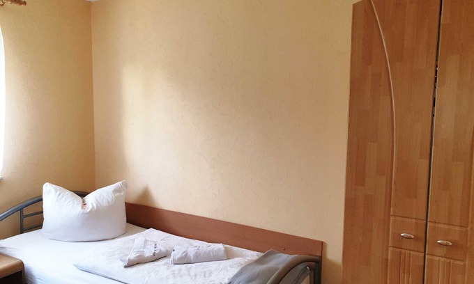 Hoyerswerda Cabaña | Habitación Individual - Pension Henze