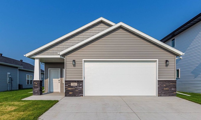 Fargo Casa | Single story, accessible home! Quiet location with patio out back!