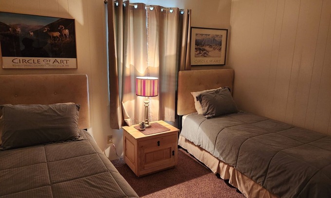 Borrego Springs Condominio | Single story corner unit at Club Circle East Resort