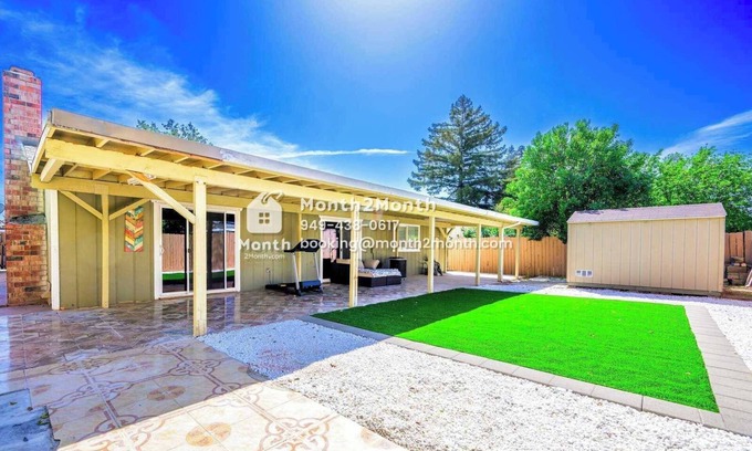 Southwestern Sacramento Casa | Single-Story family｜Spacious Backyard for Pets｜Cozy 4B2B｜Newly Renovated #42372