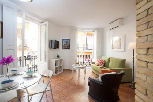 Barrio del Carmen Apartamento | SingularStays Roteros