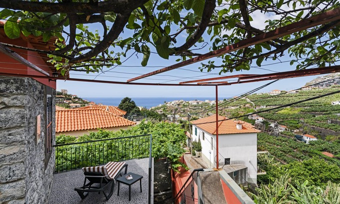 Camara de Lobos Cabaña | Sinta o aroma das vindimas, Casa da Aldeia