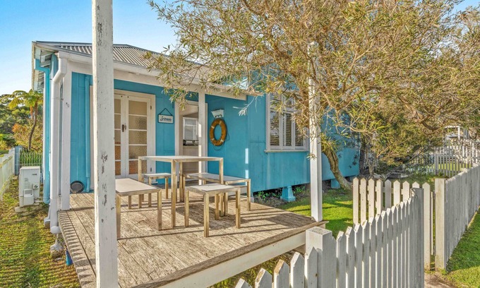 Currarong Cabaña | Sirena Beach Cottage - Coastal Haven in Currarong