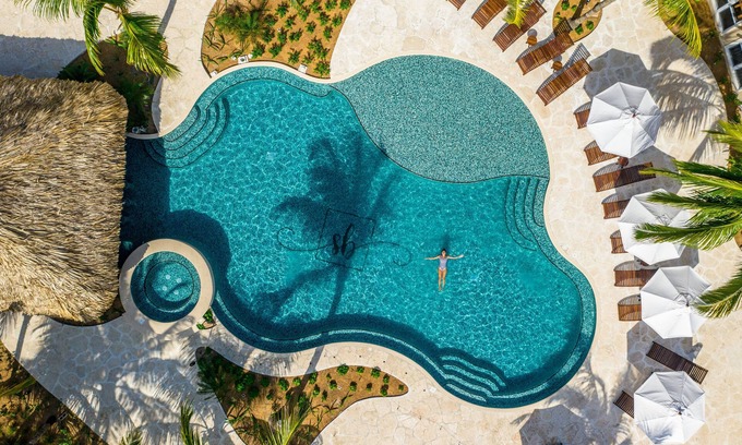 Surfside Complejo | Sirenian Bay Resort - Villas & All Inclusive Bungalows