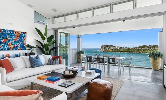 Whale Beach Casa | SIRIUS by Palm Beach Holiday Rentals