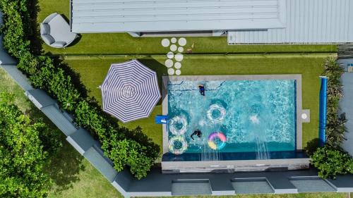 Kingscliff Casa | Sirius- Heated pool, 50m to Beach, basketball crt