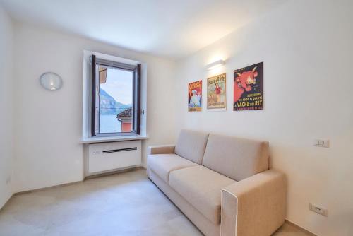 Fiumelatte Apartamento | SISTERS' HOUSE