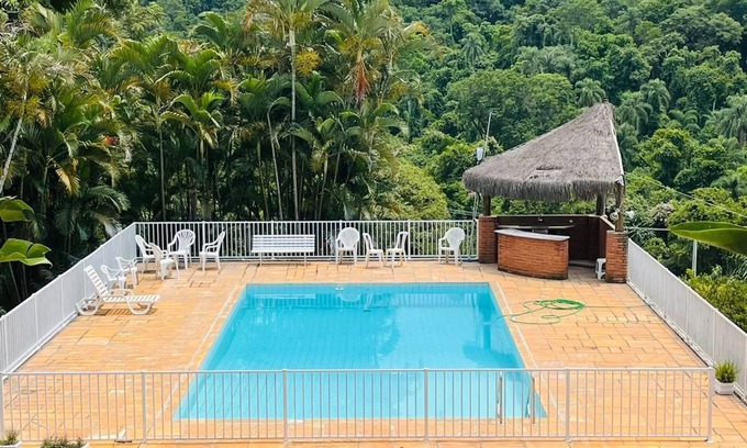 Cabreuva Casa | SITE LESS THAN 1KM FROM THE CENTER OF CABREÚVA.