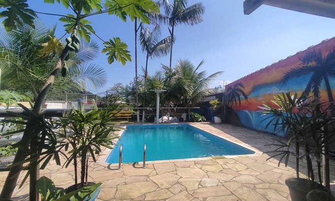 Santos Casa | Sitio com fácil acesso as praias do Guarujá