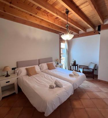 Cabanes Casa | Sitjar Casa Rural
