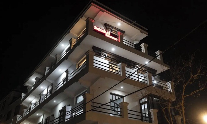 Leh Casa | Situated 10 mints from airport 10 mints from main market and mountains view.