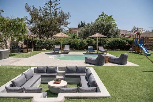 Sivas Villa | SivasZen Luxury Villa, with Heated Pool & Spa Whirlpool, By ThinkVilla