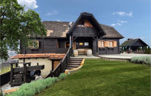 Breznik Plesivicki Casa | Six-Bedroom Holiday Home In Jastrebarsko