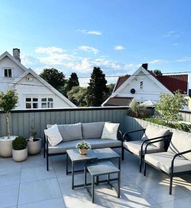 Stavanger Apartamento | Sjarmerende og sentralt beliggende leilighet med stor ballkong på Storhaug - Perfekt sommerleie!