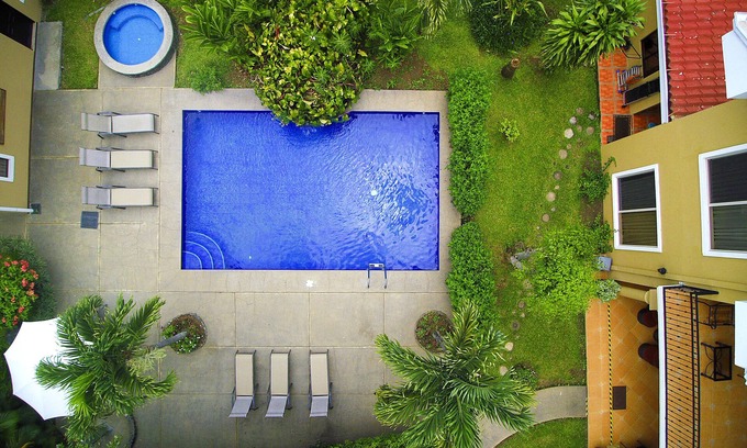 El Coyol Hotel | Aeropuerto SJO - Oasis familiar