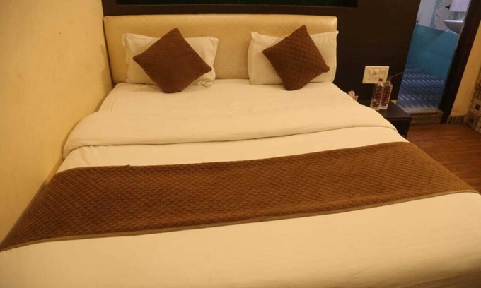 Udaipur Hotel | sk kathiyawadi hotel & restaurant