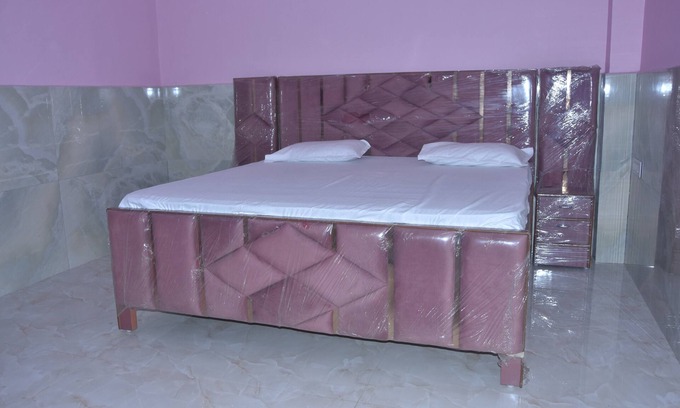 Kanpur Hotel | SKD