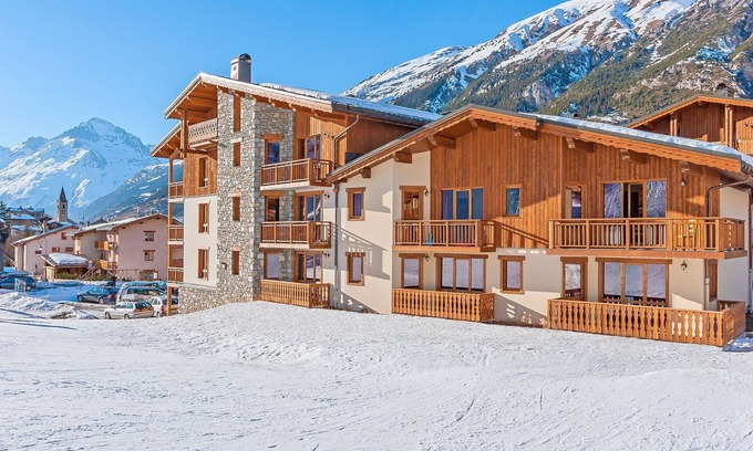 Lanslevillard Condominio | Ski aux pieds | Piscine | Sauna et hamman