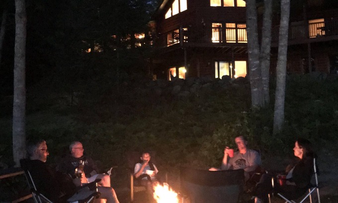 Iron River Casa | Ski Brule - Lake Home tiene capacidad para 16 personas