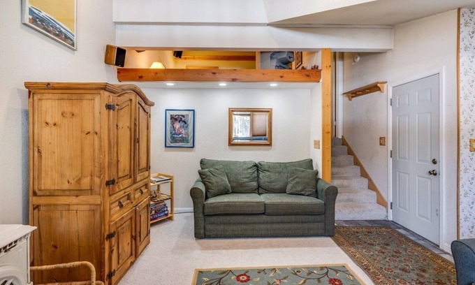 Bear Valley Condominio | Ski Condo, Sleeps 4! - Creekside #103 by Bear Valley Vacation Rentals