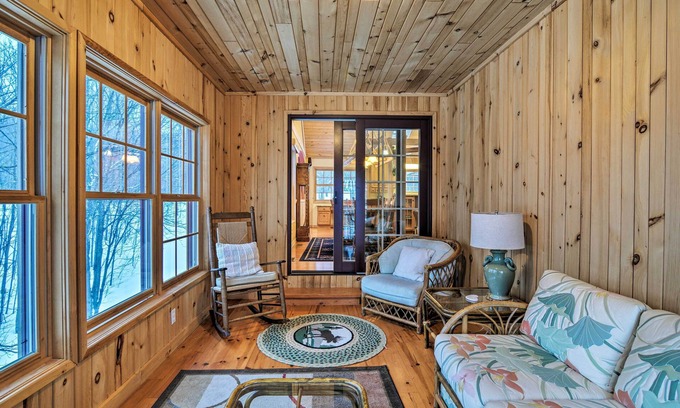 Bellaire Cabaña | Ski & Golf: Northern Retreat w/ Game Room!
