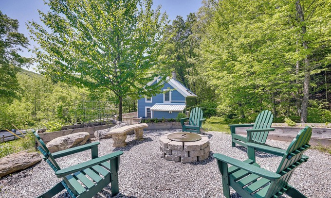 Waterville Casa | Ski, Hike & Bike: Family-Friendly Belvidere Escape