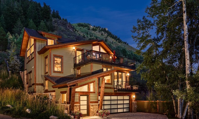 Minturn Casa | Esquí en casa en Minturn Mile, lujo 4 habitaciones 4. 5 baños con garaje para 2 autos