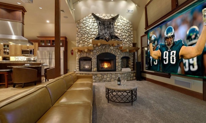 Lackawaxen Casa | SKI-IN SKI-OUT, Teatros de juegos 2-HD, 3 TUBOS CALIENTES, Sauna, Limo GolfCart, Ski Slope View