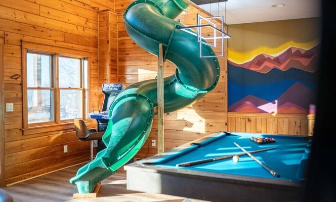 Wolf Laurel Casa | Ski in/out at Hatley Pointe ~ Views ~ Indoor Slide