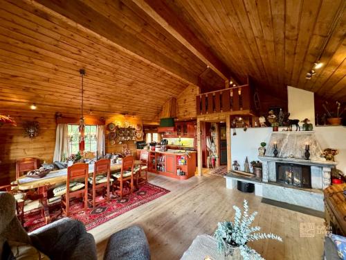 Trysil Casa | Ski in-out cabin Trysil sauna, fireplace and views